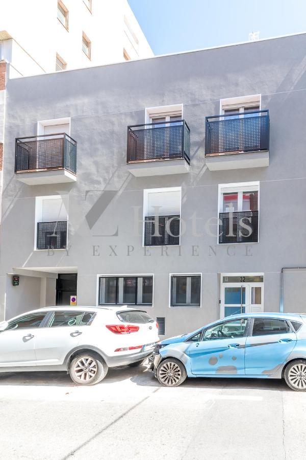 Ayz Villegas - Auto Check-In Property Madrid Exterior photo
